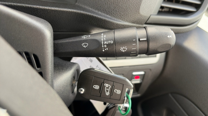 Vauxhall Vivaro L1 Diesel 1.5 Turbo D 120 Prime H1 Van - Image 45